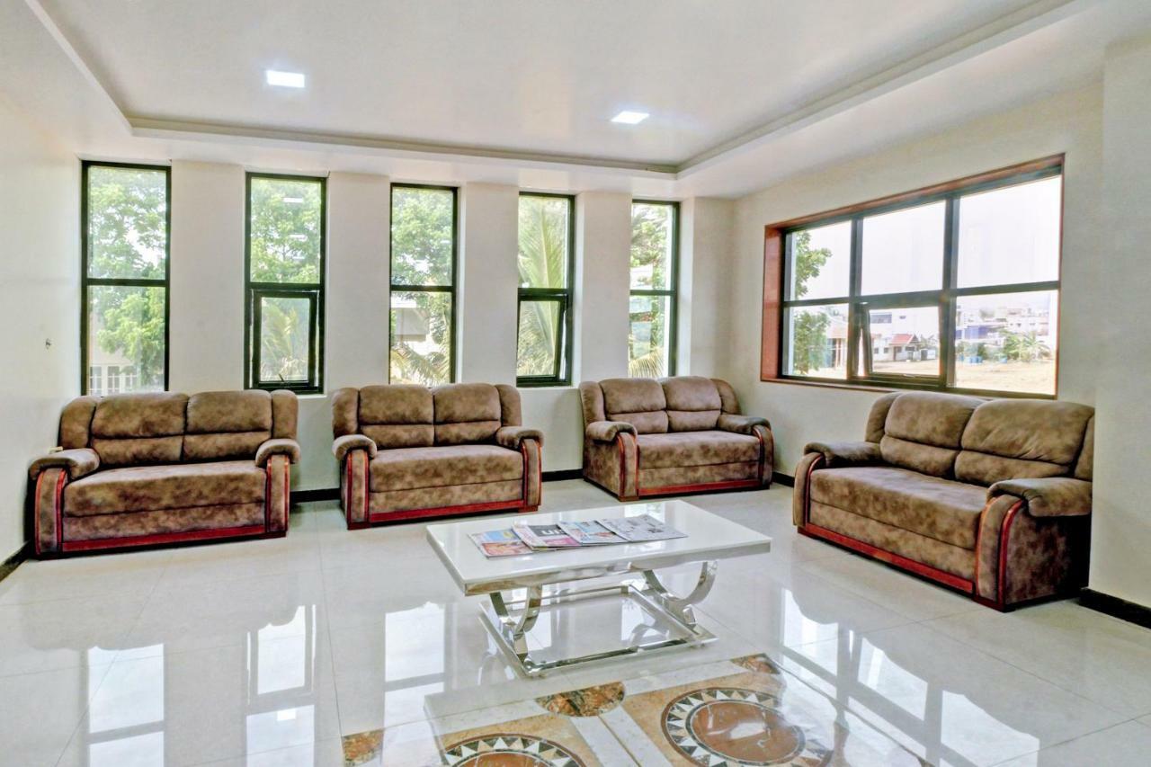 Oyo 29405 Leela Paradise Hassan Exterior photo