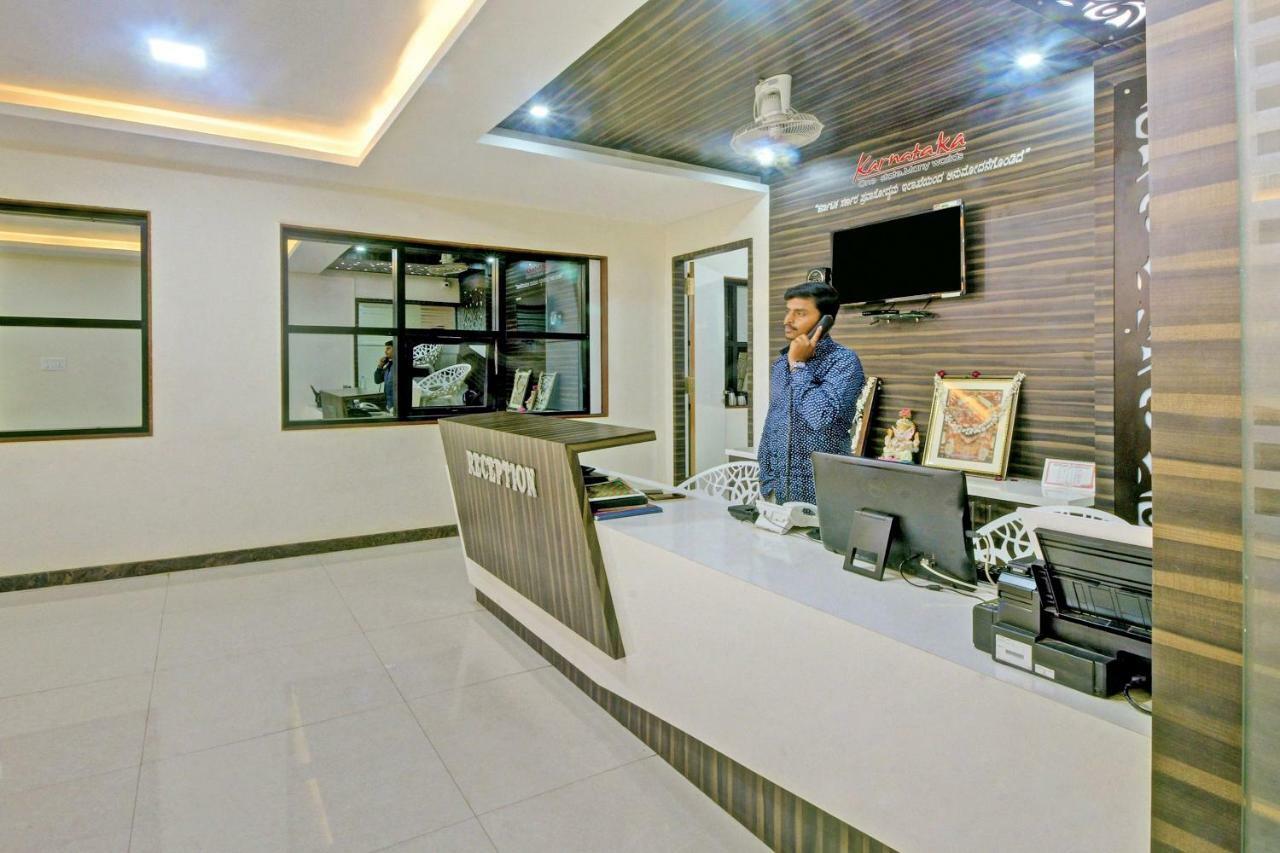 Oyo 29405 Leela Paradise Hassan Exterior photo